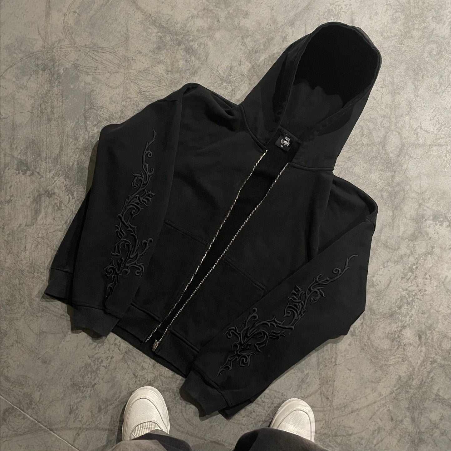 Eternal Vines Hoodie Ash Black (Pre order)